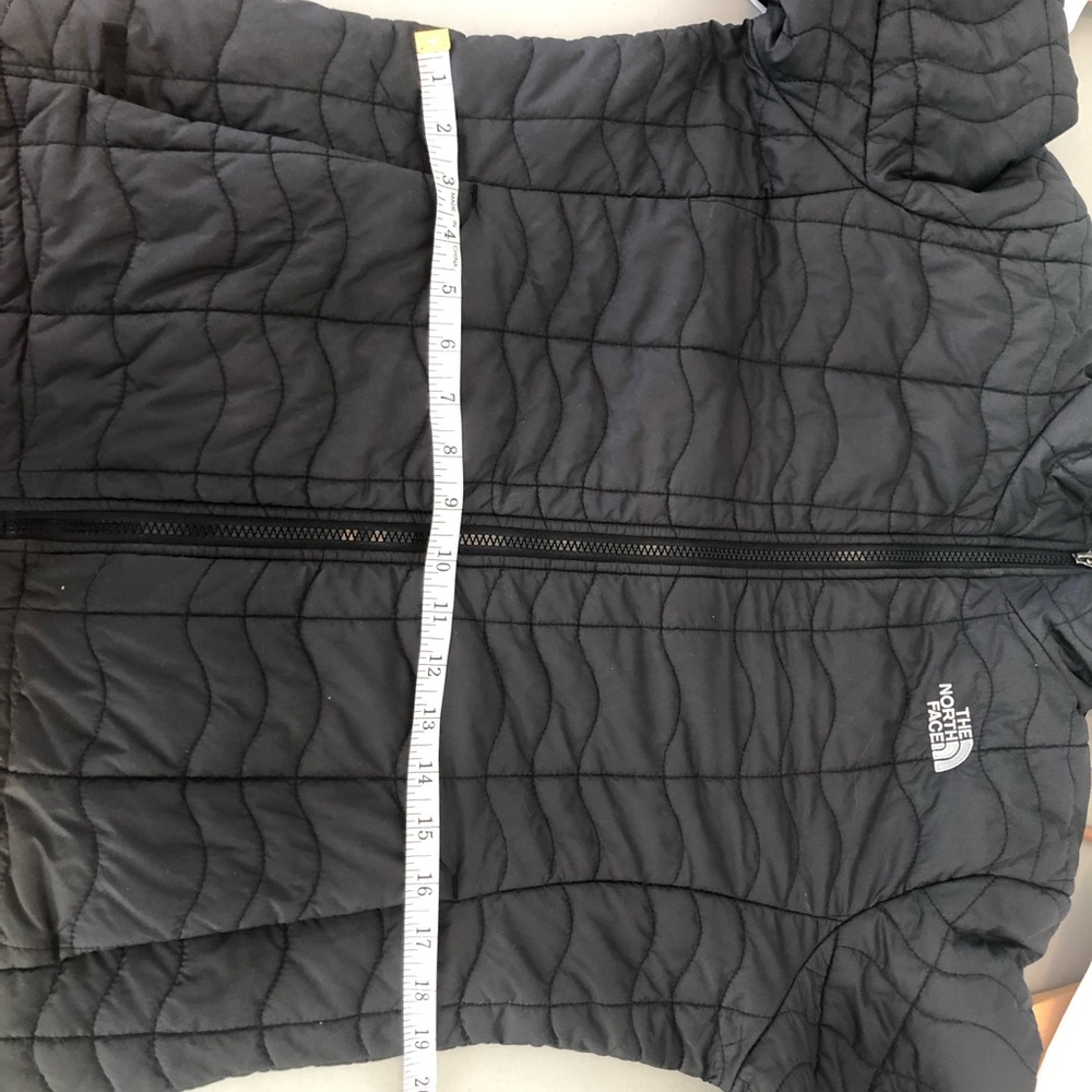 The North Face Quilted Zip-Up Coat- Large - Picture 15 of 16